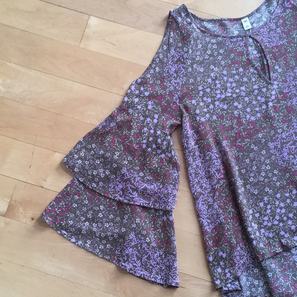 BP Nordstrom cold shoulder top green floral rayon - Picture 7 of 8